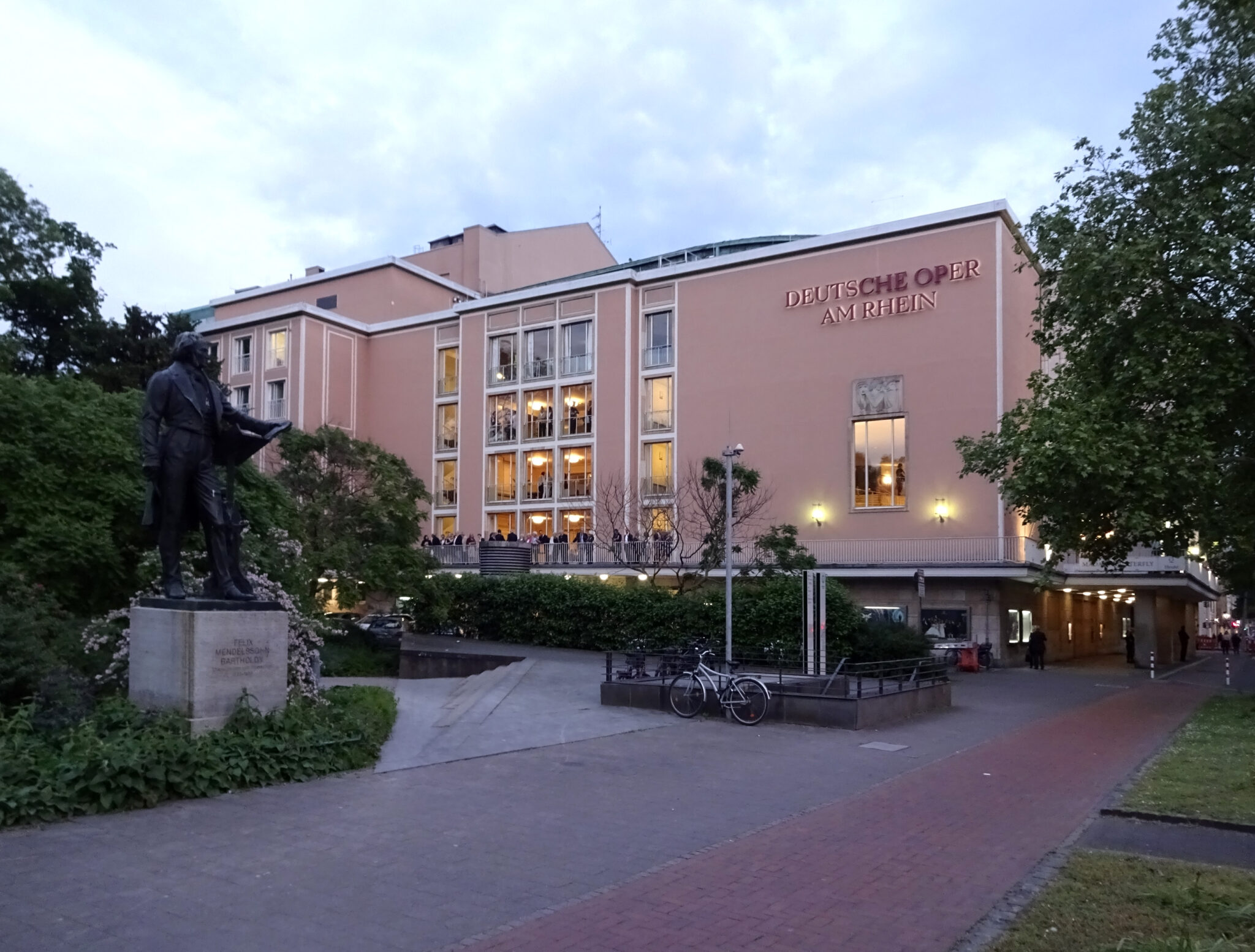 Opernhaus Düsseldorf – Deutsche Oper am Rhein