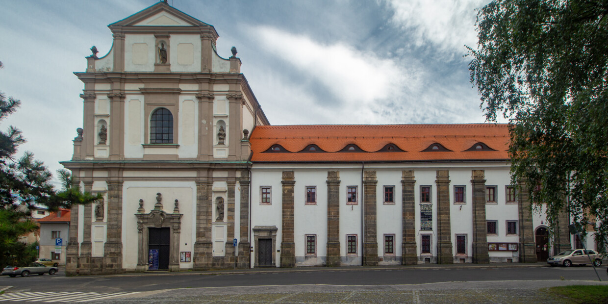 Česká Lípa, Allerheiligenbasilika