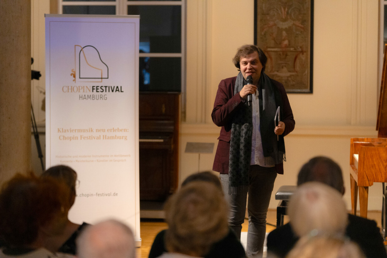 Hubert Rutkowski bei dem von ihm gegründeten Chopin Festival Hamburg