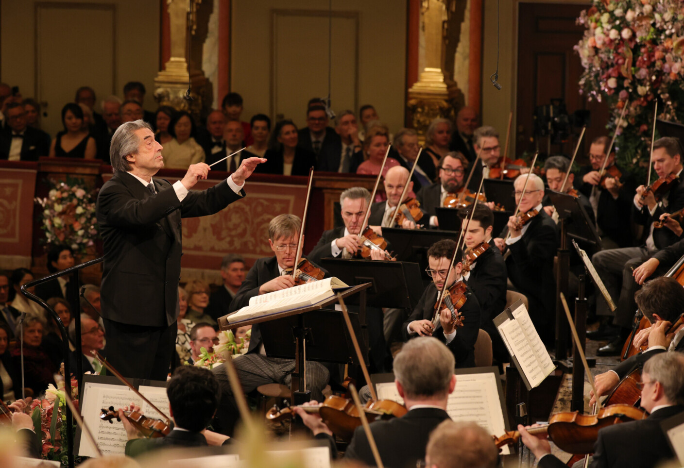 Riccardo Muti dirigiert das Neujahrskonzert 2025 der Wiener Philharmoniker